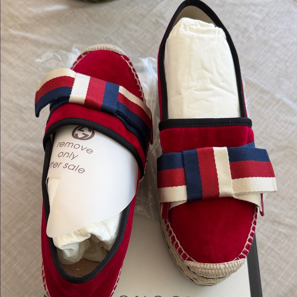 Gucci Kids Red Moccasin Espadrilles with Navy & Cream Bow